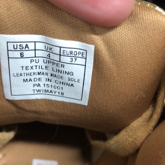 “Pastry” gold metallic and glitter womens size 6 - Picture 9 of 10